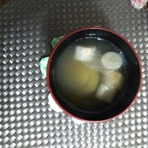 さつまいもと麩のお味噌汁（生姜入り）